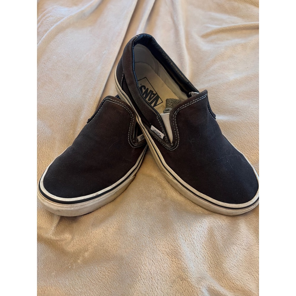 Vans Classic Slip-On Black Canvas Skate Shoes Mens 7 Womens 8.5 VN000EYEBLK